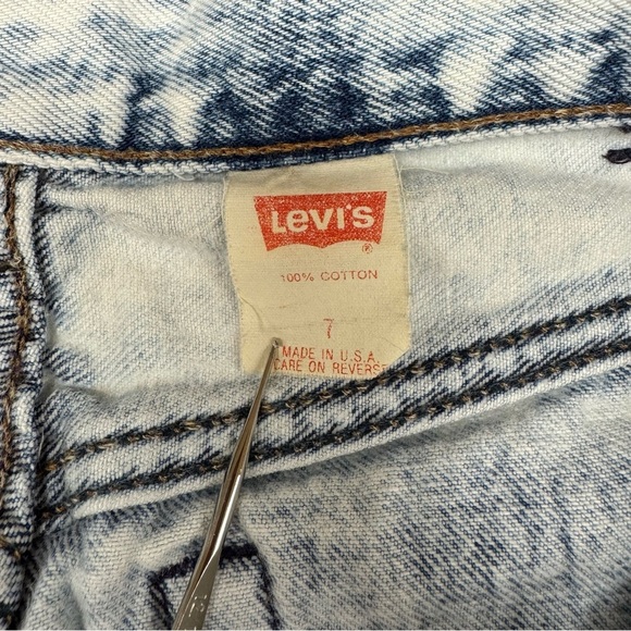 Vintage 1988 Levi’s 501 Buttonfly Acid Wash Distressed Women’s Jeans - Picture 11 of 16